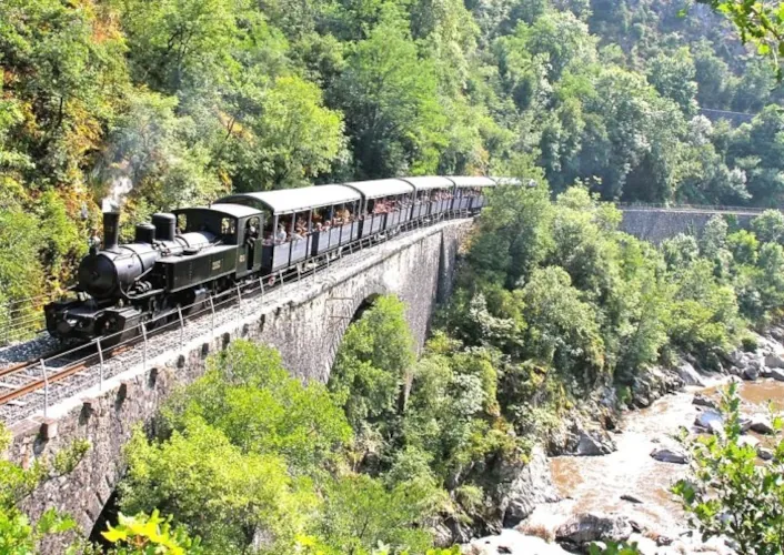 Steam Spectacular In France