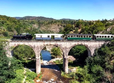 Steam Spectacular In France