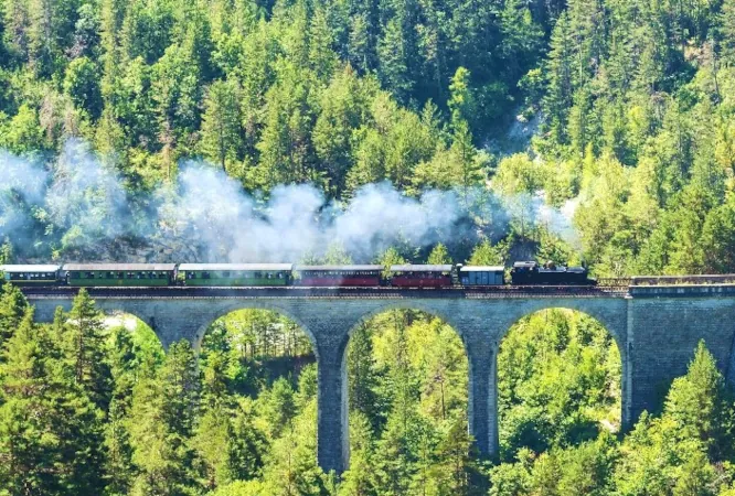 Steam Spectacular In France